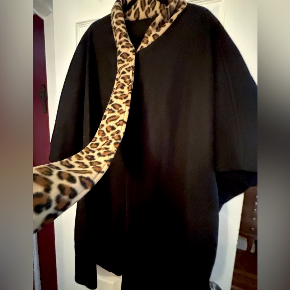 Black and Leopard Cape